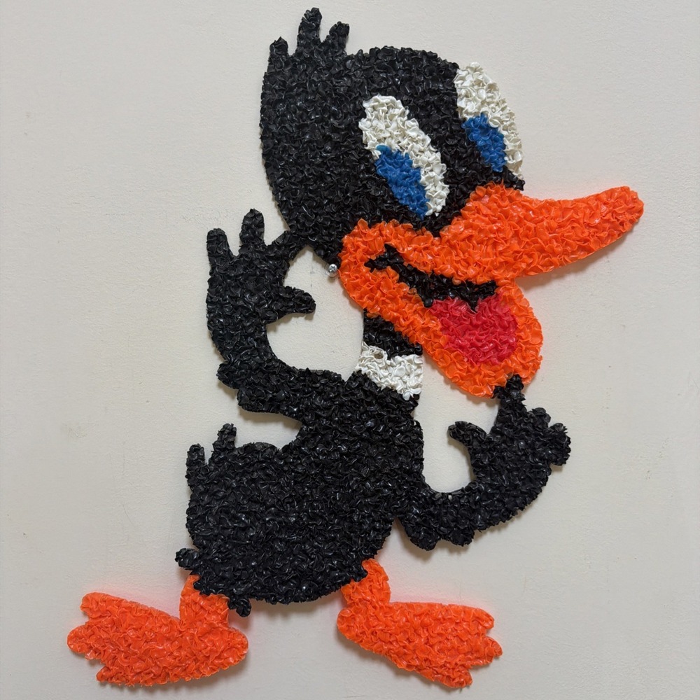 Vintage Retro Plastic Popcorn Daffy Duck Wall Art